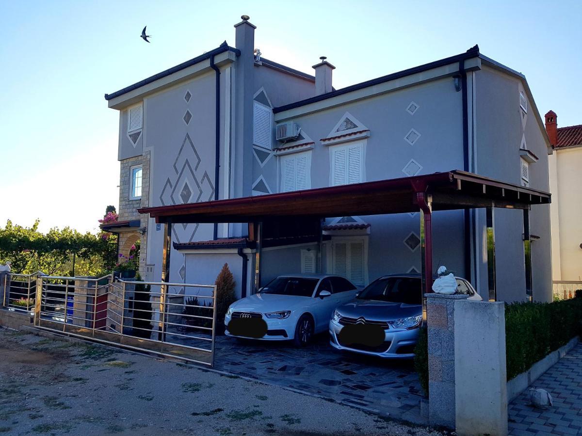 Apartments Petar & Anka Биоград-на-Мору Экстерьер фото