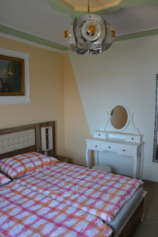 Apartments Petar & Anka Биоград-на-Мору Номер фото