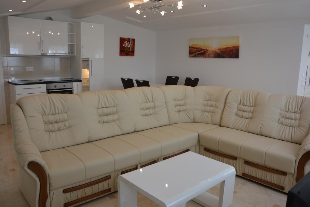 Apartments Petar & Anka Биоград-на-Мору Экстерьер фото