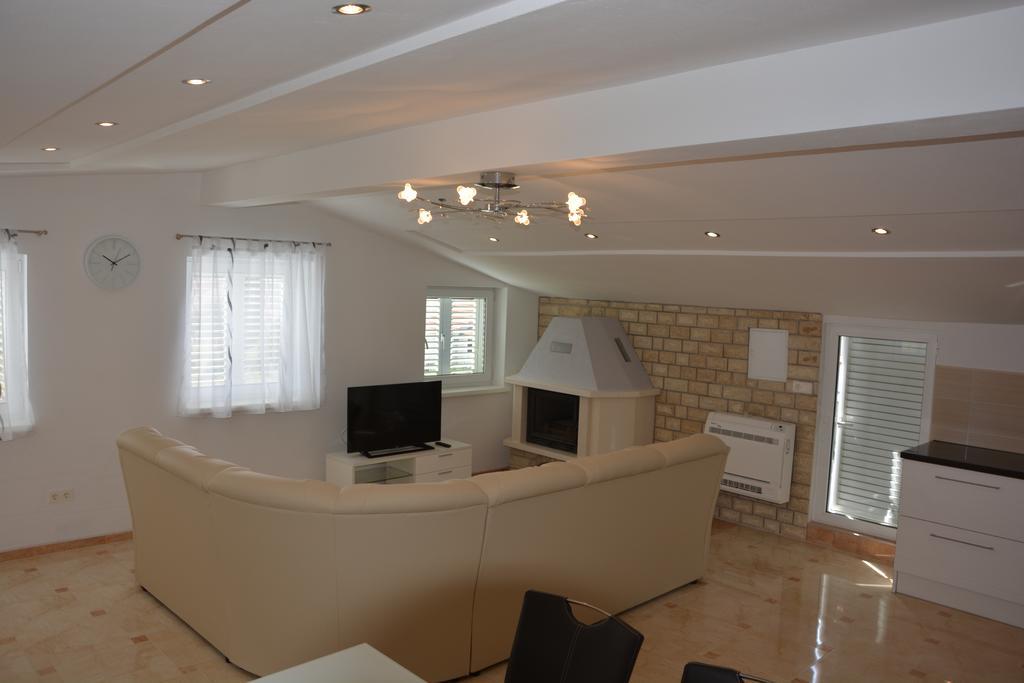 Apartments Petar & Anka Биоград-на-Мору Экстерьер фото