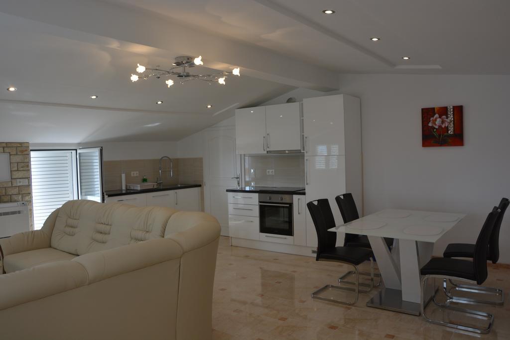 Apartments Petar & Anka Биоград-на-Мору Экстерьер фото